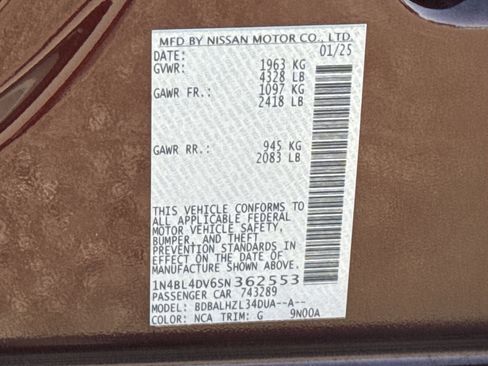 Used 2025 Nissan Altima 2.5 SV image 32