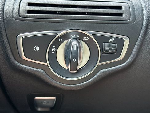 Certified 2021 Mercedes-Benz GLC 300 4MATIC image 30
