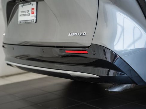 New 2026 Toyota Sienna Limited AWD/4WD image 9
