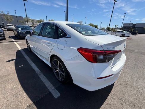 Used 2024 Honda Civic Touring image 6