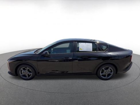 Used 2025 Kia K4 FWD image 9