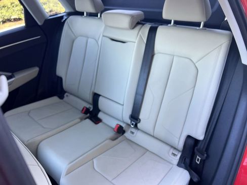 Used 2022 Audi Q3 2.0T Premium image 23