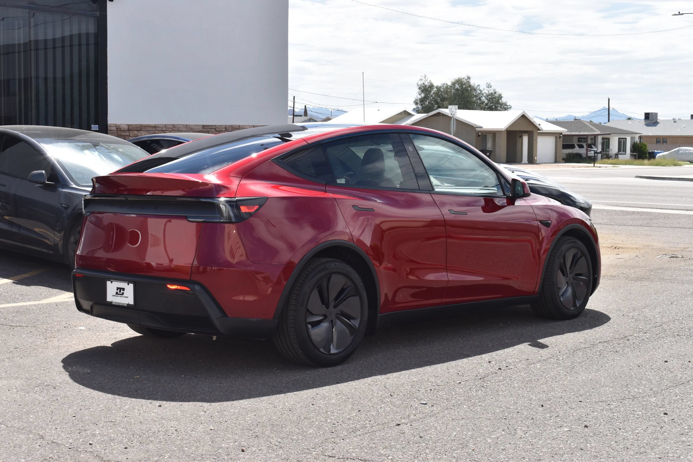 Used 2026 Tesla Model Y Long Range RWD image 7