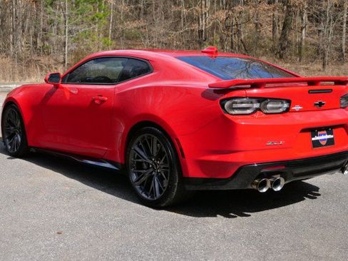 Used 2022 Chevrolet Camaro ZL1 image 24