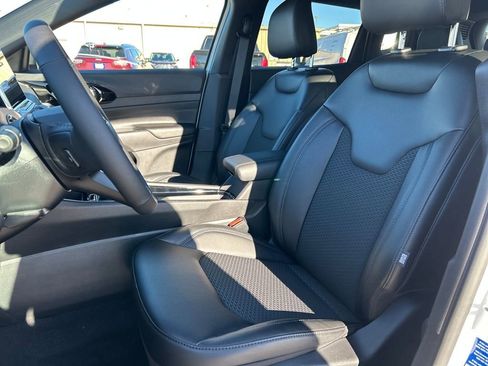 New 2026 Jeep Compass Latitude image 14