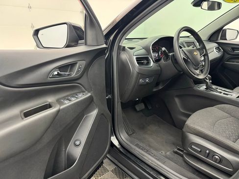 Used 2024 Chevrolet Equinox LT image 16