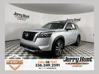 Used 2025 Nissan Pathfinder Platinum w/ Cargo Package FWD video 1