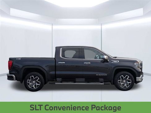 Used 2023 GMC Sierra 1500 SLT w/ SLT Premium Package AWD/4WD image 8