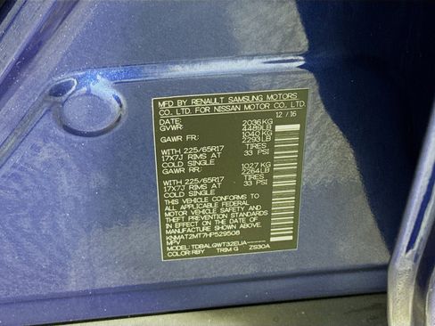 Used 2017 Nissan Rogue SV image 40