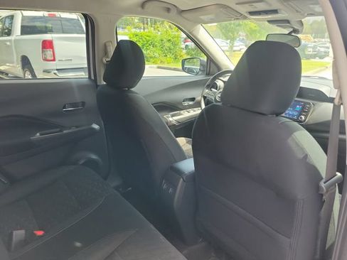 Used 2024 Nissan Kicks SV FWD image 23