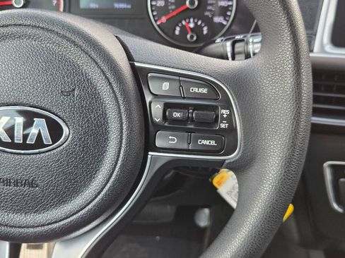 Used 2017 Kia Optima LX FWD image 23