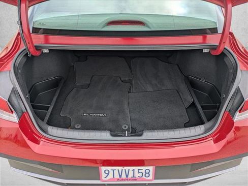 Certified 2025 Hyundai Elantra Sport FWD image 6
