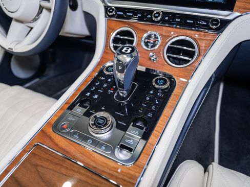 New 2026 Bentley Continental GTC AWD/4WD image 37