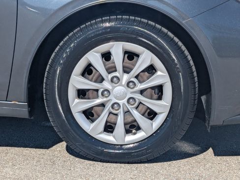 Used 2021 Kia Forte Sedan image 11