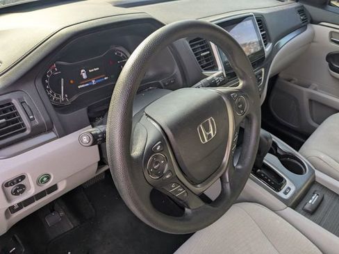 Used 2018 Honda Pilot EX image 19