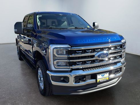 New 2026 Ford F350 XLT w/ XLT Premium Package AWD/4WD image 7