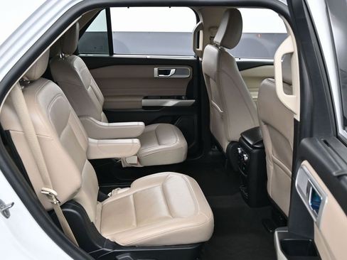 Used 2022 Ford Explorer Limited w/ Equipment Group 301A image 35
