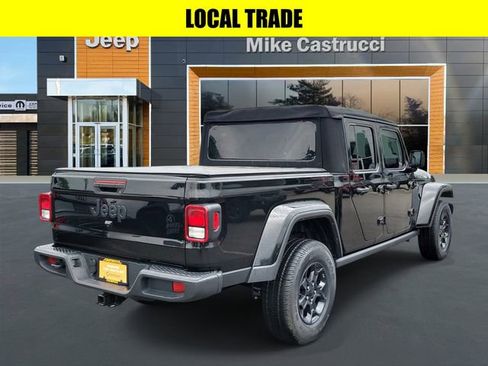 Used 2023 Jeep Gladiator Sport AWD/4WD image 4