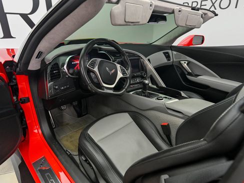 Used 2019 Chevrolet Corvette ZR1 RWD image 2