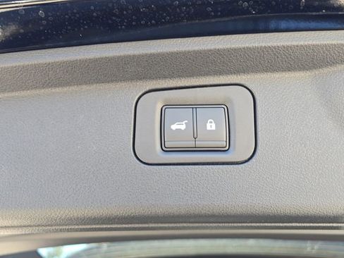 New 2026 Nissan Armada SL w/ Captain's Chari Seat Package image 11