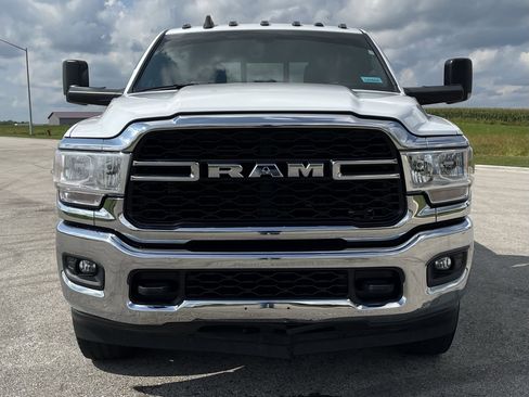 Used 2022 RAM 3500 Tradesman image 29