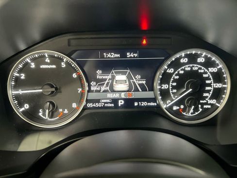 Used 2023 Mitsubishi Outlander SE image 12