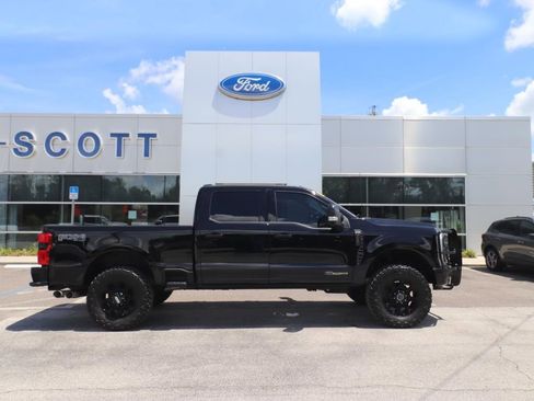 Used 2023 Ford F250 Lariat w/ Lariat Ultimate Package AWD/4WD image 17