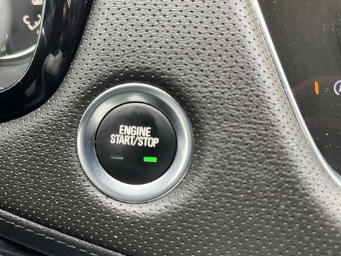 Used 2024 Cadillac XT5 Premium Luxury image 29