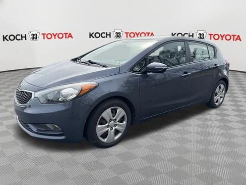 Used 2016 Kia Forte LX image 3