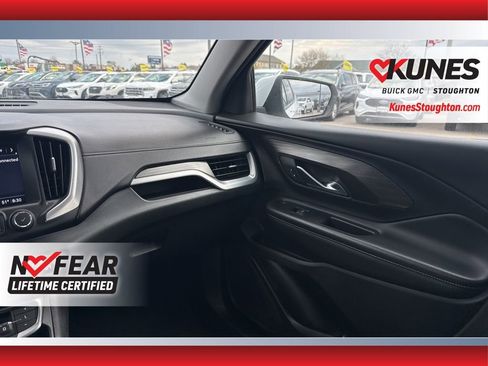 Used 2023 GMC Terrain SLT image 46