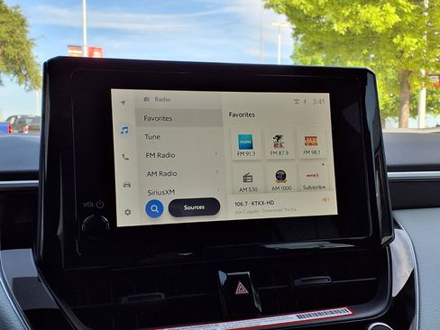 Used 2026 Toyota Corolla SE image 15