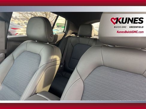 New 2026 Buick Envista Preferred w/ Convenience I Package FWD image 34