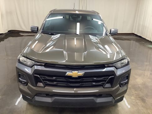 Used 2023 Chevrolet Colorado LT w/ LT Convenience Package II image 3