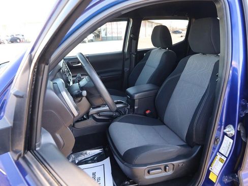 Used 2023 Toyota Tacoma TRD Off-Road image 8