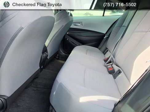Used 2025 Toyota Corolla SE FWD image 16