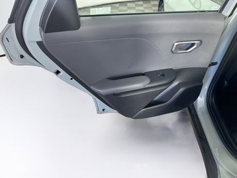 Used 2025 Kia K4 FWD image 26