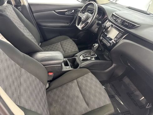 Used 2021 Nissan Rogue Sport SV FWD image 21