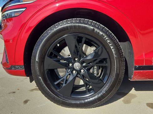 Used 2023 Genesis GV70 3.5T Sport w/ Sport Advanced Package image 12