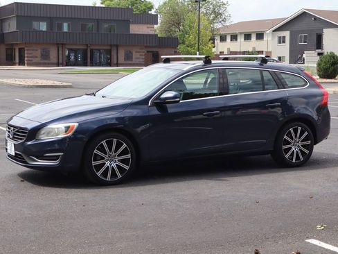 Used 2015 Volvo V60 T5 Premier Plus AWD/4WD image 10