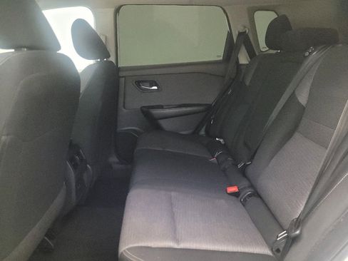 Used 2023 Nissan Rogue SV image 18