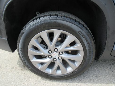 Used 2026 Buick Enclave Preferred FWD image 8
