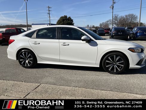 Used 2023 Honda Civic EX image 30