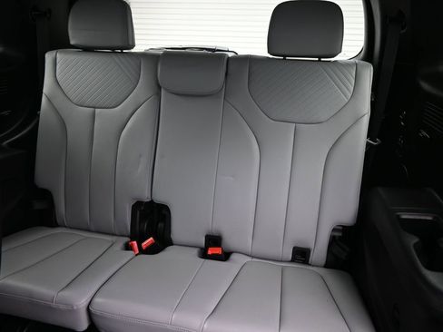 Used 2023 Hyundai Palisade SEL w/ Cargo Package image 13