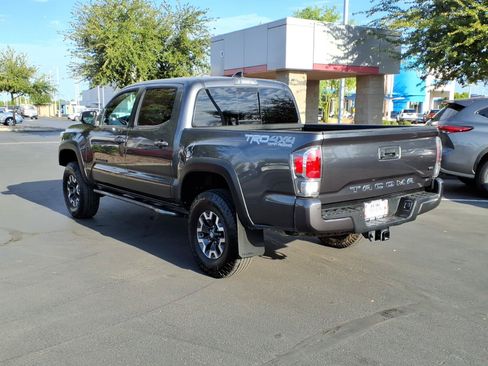 Used 2021 Toyota Tacoma TRD Off-Road w/ Technology Package AWD/4WD image 6
