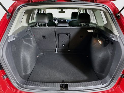 Used 2022 Volkswagen Taos SE image 27