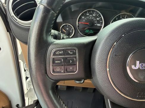 Used 2017 Jeep Wrangler Unlimited Sahara w/ Max Tow Package AWD/4WD image 45
