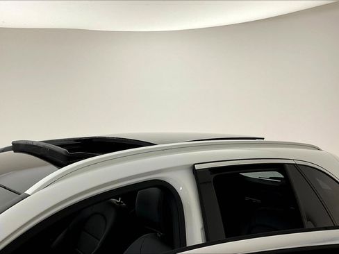 Certified 2019 Mercedes-Benz GLC 300 4MATIC image 39