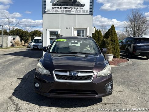 Used 2013 Subaru Impreza 2.0i Sport Premium image 2