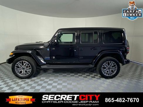 Used 2024 Jeep Wrangler High Altitude AWD/4WD image 4