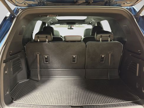 Used 2024 Chevrolet Traverse Z71 w/ LPO, Floor Liner Package AWD/4WD image 11